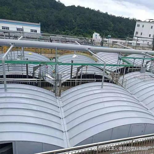 無錫作為長三角重要的制造業基地,聚集了眾多玻璃鋼蓋板生產企業